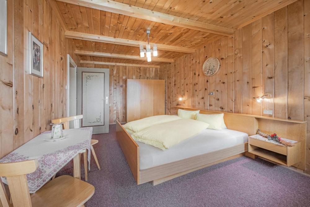 Kradorferhof Lejlighed Santa Maddalena in Casies Værelse billede